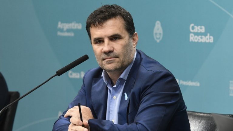 Lee más sobre el artículo Martínez aseguró que la inscripción a los subsidios “viene funcionando muy bien”