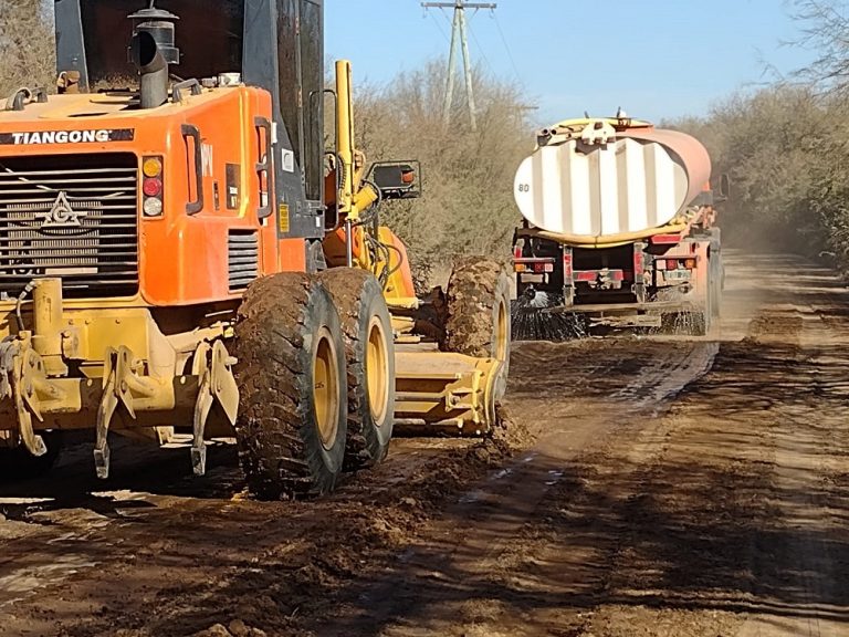 Lee más sobre el artículo Vialidad Provincial continúa con el mantenimiento y mejora de caminos