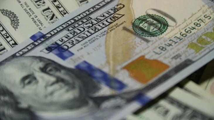 Read more about the article Efecto Massa: qué va a pasar con el dólar blue desde el lunes