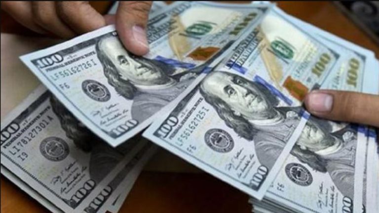 Lee más sobre el artículo Dólar blue, sin techo: subió $16 y cerró en $317