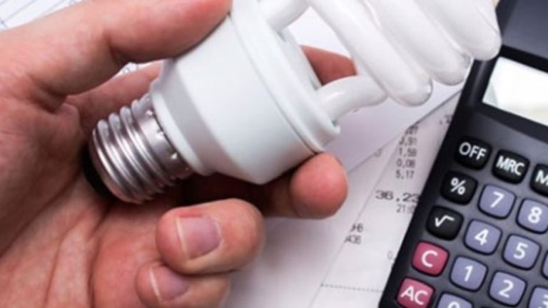 Lee más sobre el artículo Subsidios a luz y gas: el paso a paso para llenar el formulario y no perder el beneficio