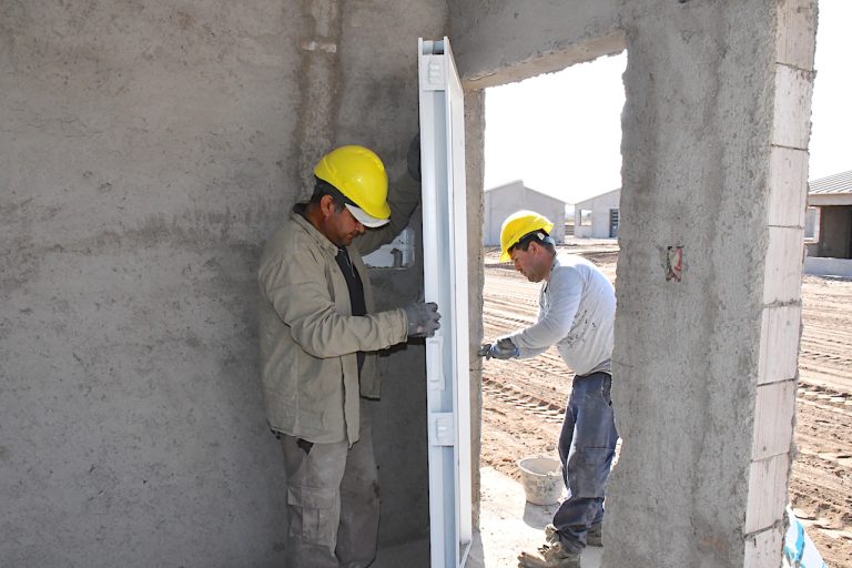 Lee más sobre el artículo Las casas en construcción cada vez más cerca de convertirse en futuros hogares para familias puntanas