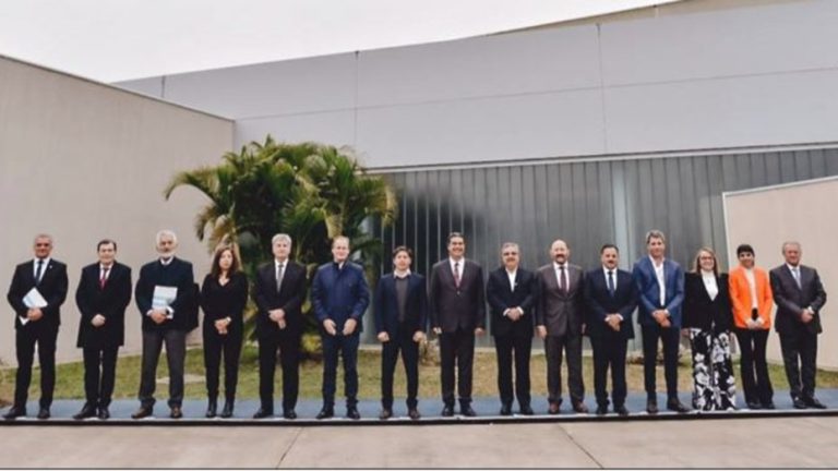 Lee más sobre el artículo La Liga de Gobernadores se reúne para analizar las primeras medidas de Massa