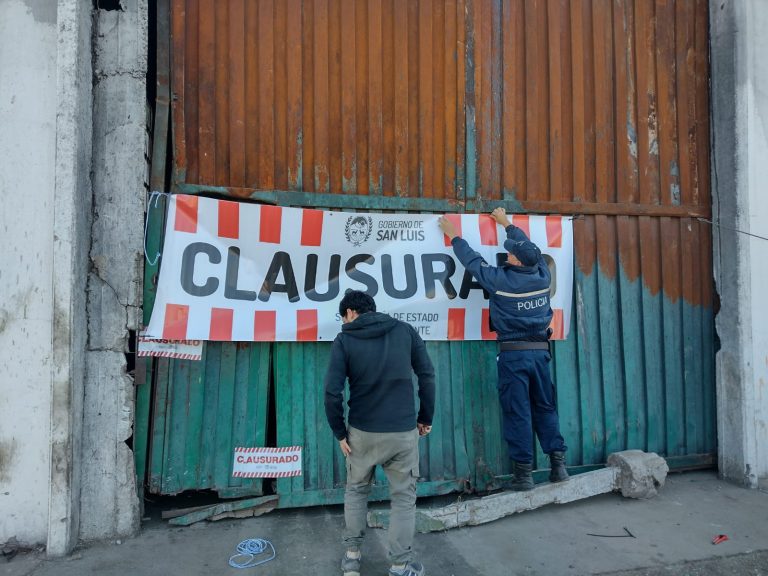 Lee más sobre el artículo Por incumplimiento de normativas ambientales, el Gobierno clausuró y multó una planta recicladora de Villa Mercedes