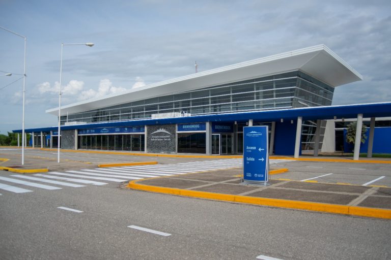 Lee más sobre el artículo El Aeropuerto Internacional Valle del Conlara comenzará a recibir vuelos regulares de Aerolíneas Argentinas