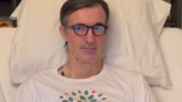 Lee más sobre el artículo Esteban Bullrich sigue en Terapia Intensiva, pero presentó mejoras: el parte médico