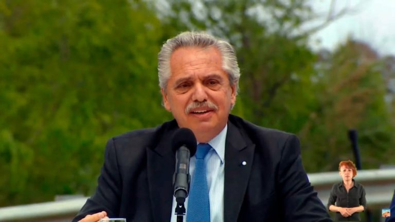 Lee más sobre el artículo Fernández criticó a Macri por buscar “terminar con todos los derechos de los trabajadores”