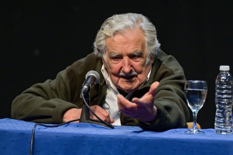 Lee más sobre el artículo José “Pepe” Mujica compartió reflexiones de la política y la vida