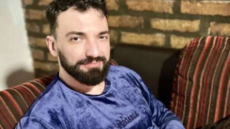 Lee más sobre el artículo Misiones: un colegio echó un profesor por ser gay y ahora deberá indemnizarlo por un millón de pesos