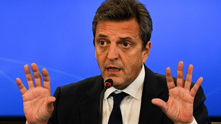 Lee más sobre el artículo Argentina recibirá en 48 horas US$ 700 millones del BID: “Para fortalecer reservas”