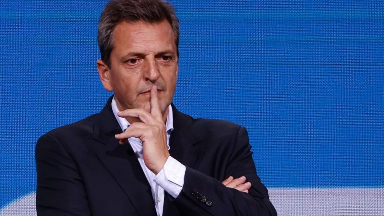 Lee más sobre el artículo Preocupado por la sequía, Massa lanza una batería de medidas para el campo