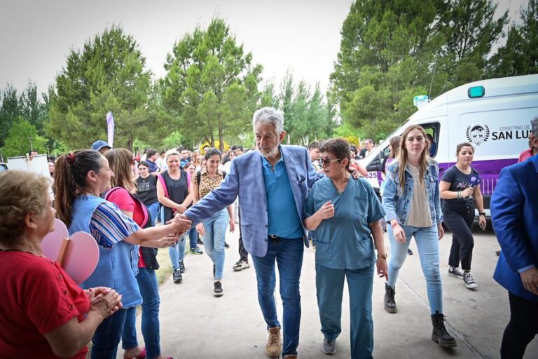 Lee más sobre el artículo El pueblo de Nueva Galia recibió una nueva ambulancia