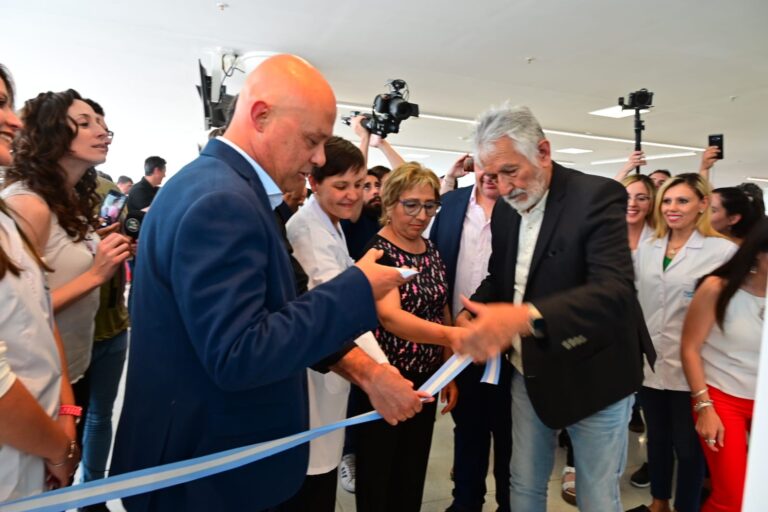 Lee más sobre el artículo Abrió sus puertas la Farmacia Hospital Central