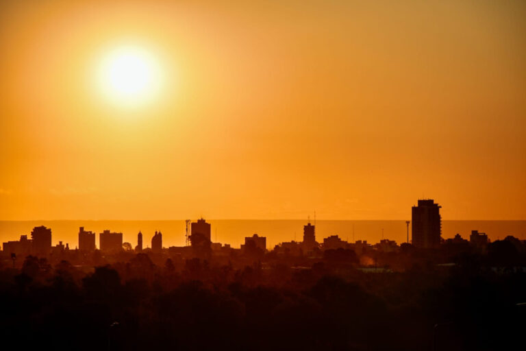 Lee más sobre el artículo Una intensa ola de calor se instaló desde hace cuatro días