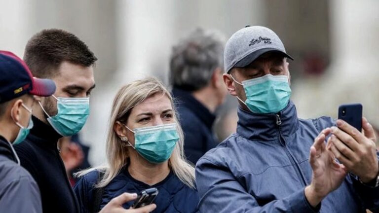 Lee más sobre el artículo Vizzotti recomendó usar barbijo ante la suba de casos, pero negó un riesgo de desborde sanitario