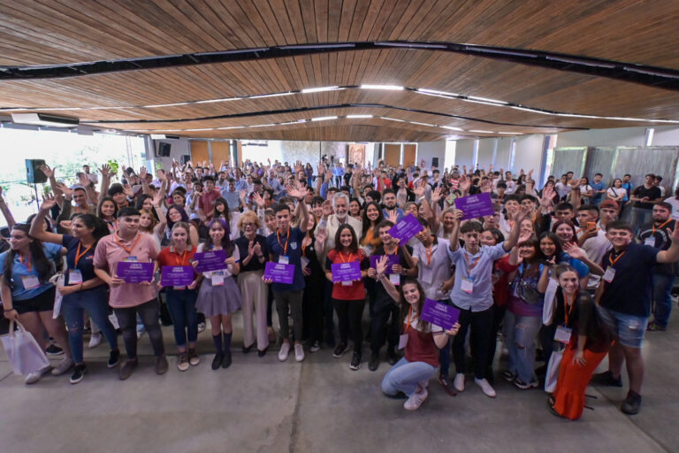 Lee más sobre el artículo Más de 5000 estudiantes recibieron sus Estampillas Escolares a través de activos digitales