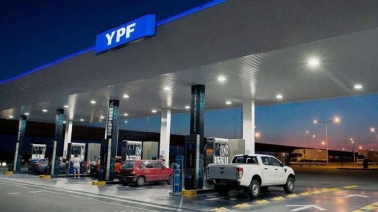 Lee más sobre el artículo Las estaciones de servicio podrían dejar de tomar pagos con tarjetas de crédito