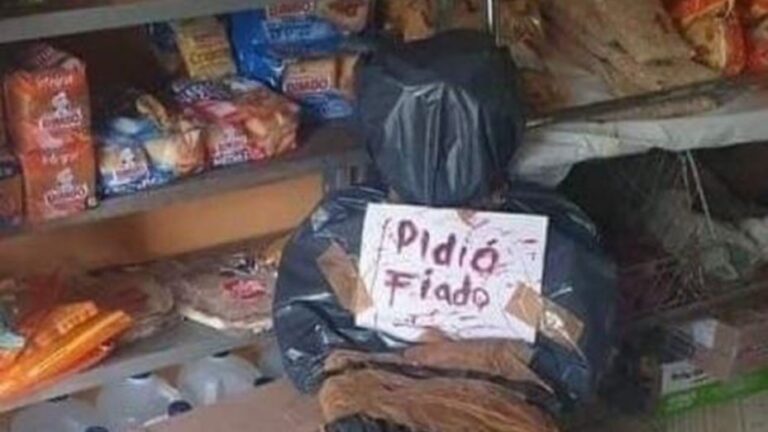 Lee más sobre el artículo La insólita estrategia de un comerciante para evitar que le pidan fiado
