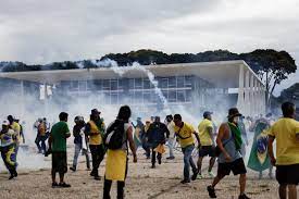 Read more about the article Más de 1.200 detenidos por los graves incidentes en el intento de golpe en Brasilia