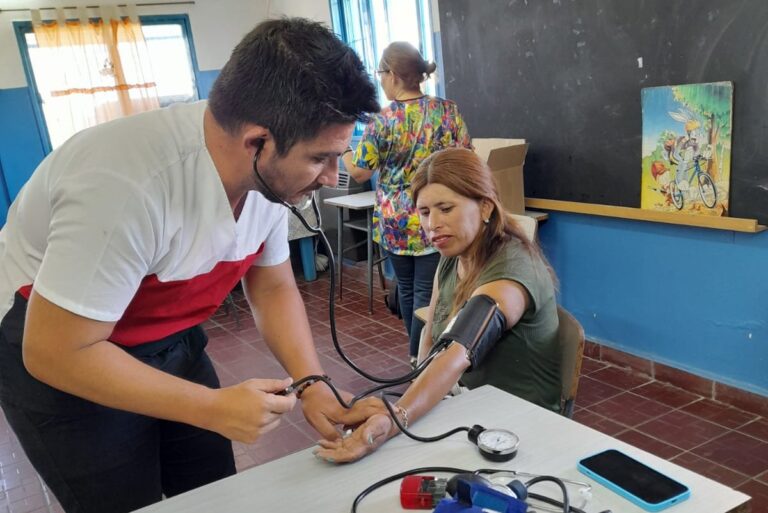Lee más sobre el artículo El Camión de Salud Rural recorre diferentes parajes durante febrero