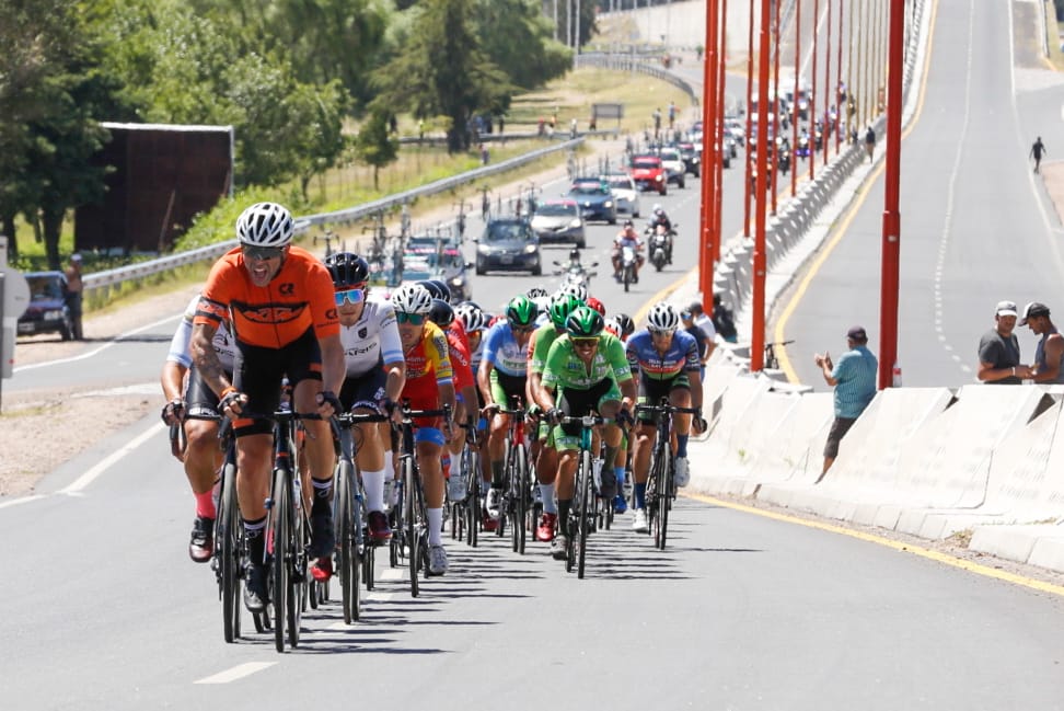 Read more about the article Martín Vidaurre se consagró campeón de la Vuelta del Porvenir