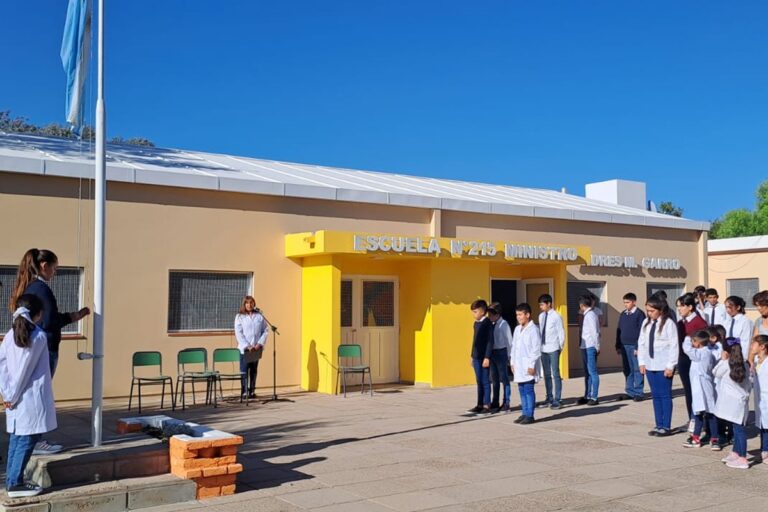 Lee más sobre el artículo Con gran expectativa, comenzaron las clases en toda la provincia