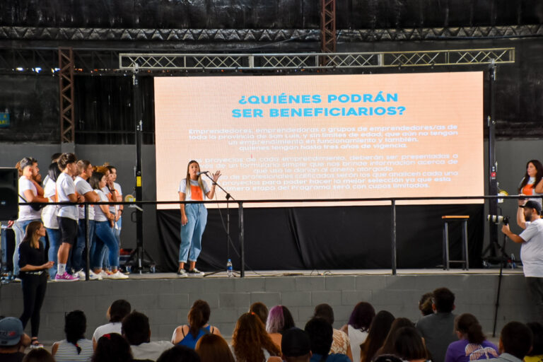 Lee más sobre el artículo Luminar presentó su línea de créditos para emprendedores