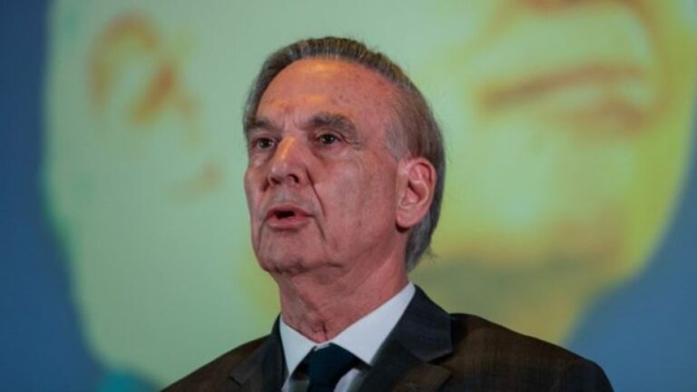 Lee más sobre el artículo “Seré un dinosaurio, pero no me arrepiento”: Pichetto sobre la polémica con Mazzina