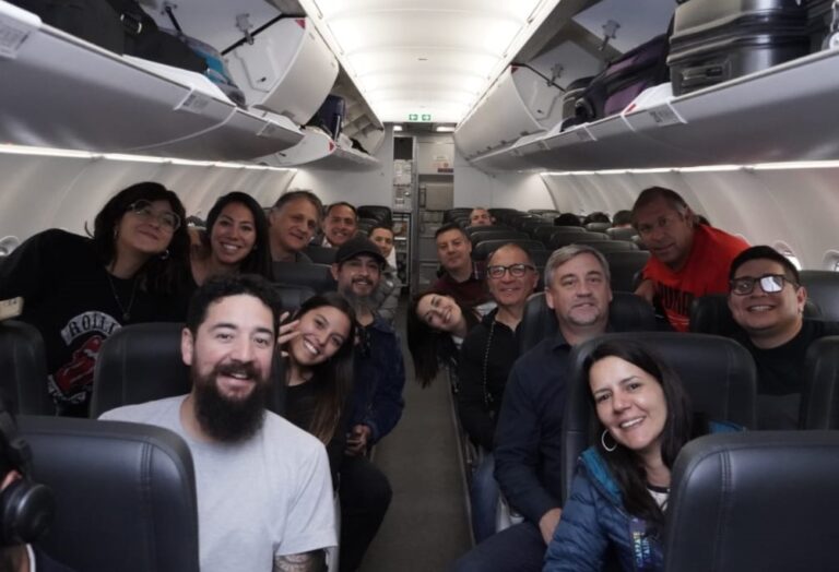 Lee más sobre el artículo Periodistas locales fueron testigos presenciales del primer vuelo entre Santiago de Chile y el Valle de Conlara