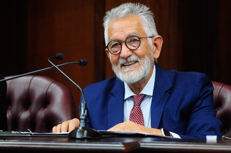 Lee más sobre el artículo El gobernador participará de diversas actividades en Buenos Aires