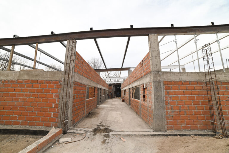 Lee más sobre el artículo La obra que se ejecuta en el barrio Santa Rita de Casia alcanzó el 50% de avance