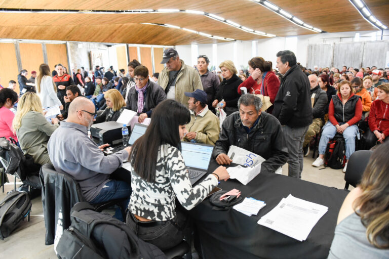 Lee más sobre el artículo Realizaron más de 1500 trámites gracias al operativo articulado entre Nación, Provincia y Municipio