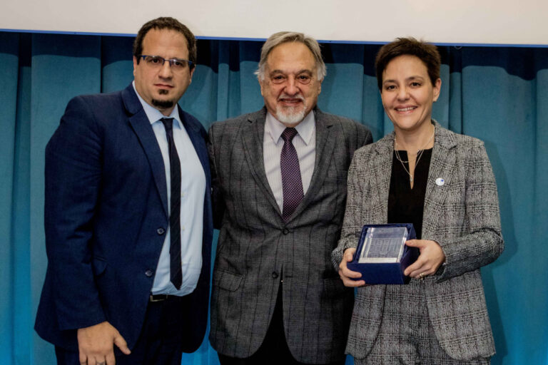 Lee más sobre el artículo El Hospital Central “Dr. Ramón Carrillo” recibió una importante distinción de ISALUD