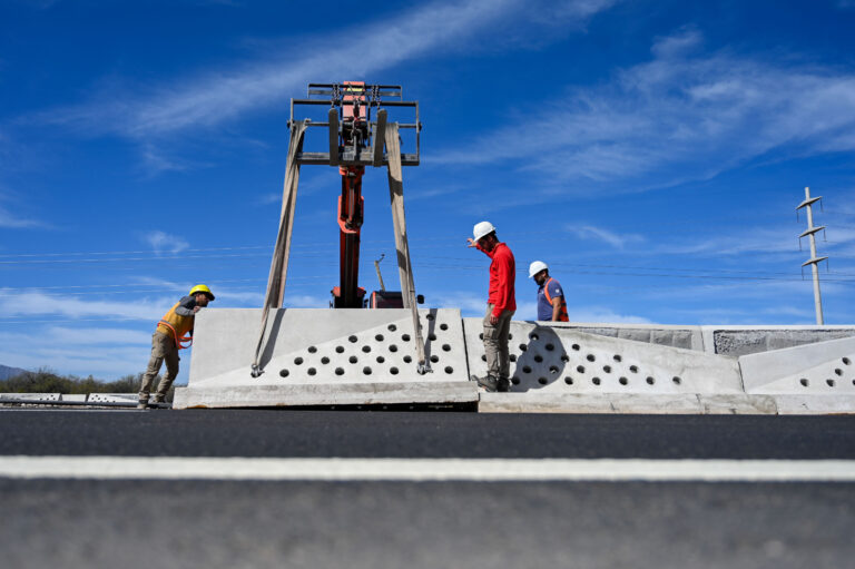Lee más sobre el artículo Circunvalación: la obra vial que cambió la infraestructura urbana de la capital
