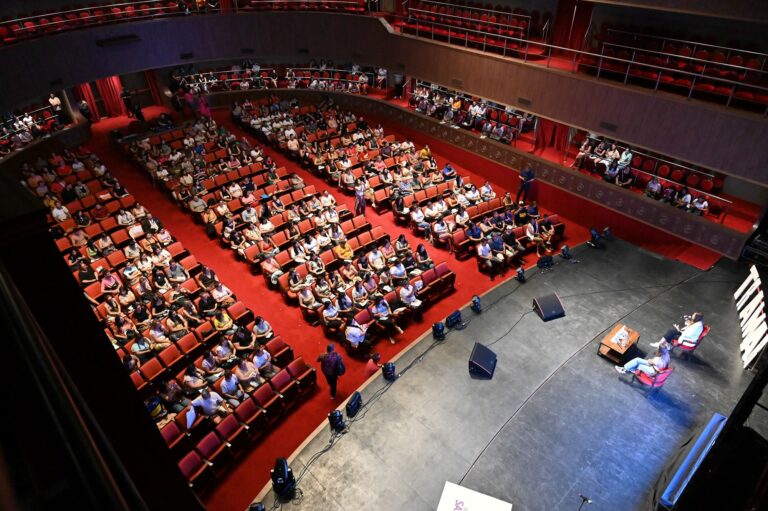 Lee más sobre el artículo Tramar en el Cine Teatro: una oportunidad para repensar la democracia