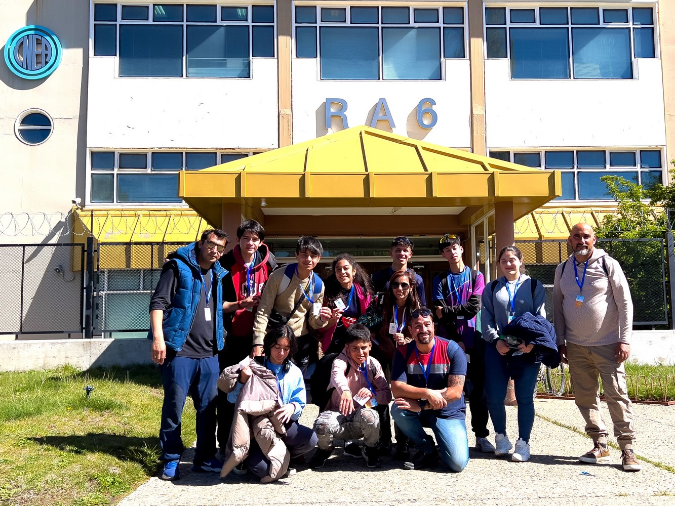 Read more about the article Viaje al conocimiento: estudiantes de San Luis conocieron el Centro Atómico Bariloche