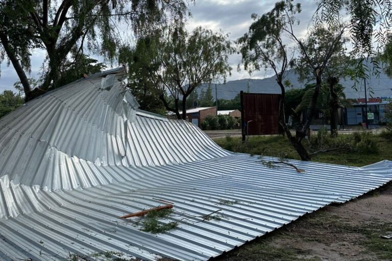 Lee más sobre el artículo Villa Larca: trabajan para normalizar la situación tras un temporal