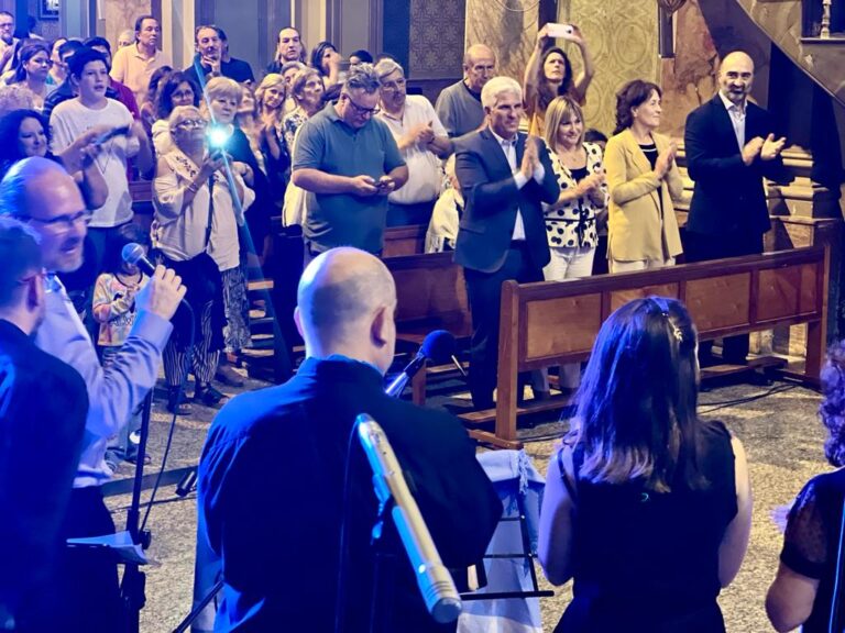Lee más sobre el artículo El Gobernador presenció la Misa Criolla en la Iglesia Catedral