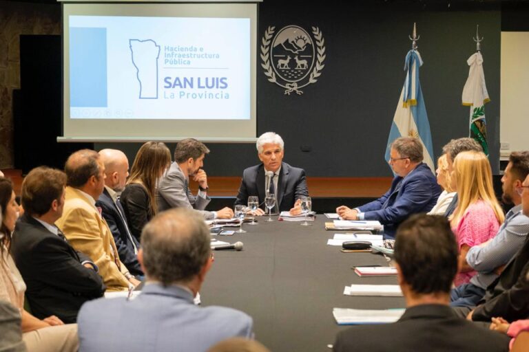 Lee más sobre el artículo Avanzan en la reducción del gasto público, la moratoria de impuestos y un futuro plan de viviendas