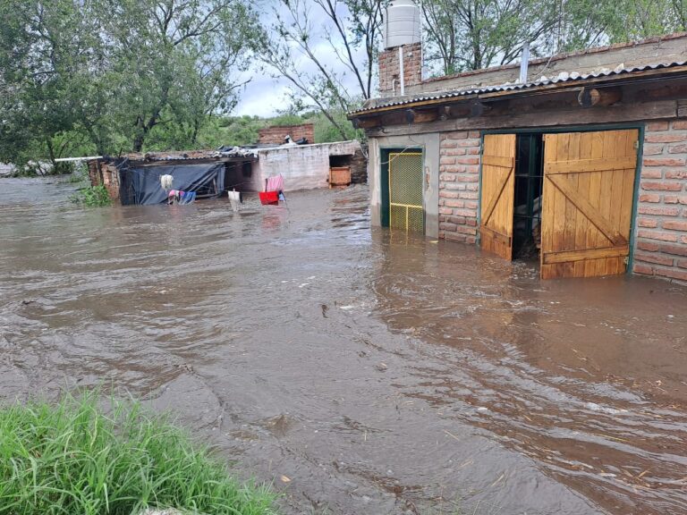 Lee más sobre el artículo Las lluvias provocaron fuertes crecidas en Potrero, El Trapiche y La Carolina