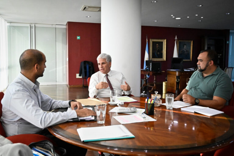 Lee más sobre el artículo El Gobernador se reunió con el intendente Frontera
