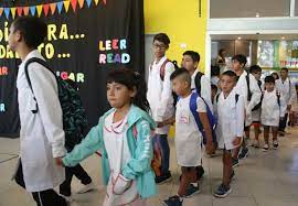 Read more about the article El Gobierno evalúa declarar a la educación como un servicio esencial para evitar los paros docentes