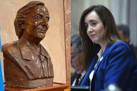Read more about the article Villarruel hizo retirar un busto de Néstor Kirchner del Senado: “Yo no soy su viuda”