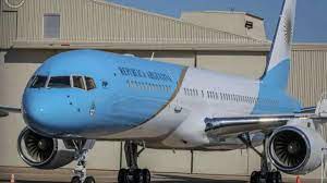 Read more about the article Milei evalúa transferir el manejo de los aviones presidenciales a las Fuerzas Armadas