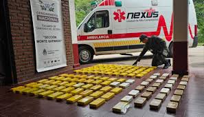 You are currently viewing Secuestraron 134 kilos de cocaína en una ambulancia en Santiago del Estero