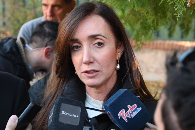 Lee más sobre el artículo Vicepresidenta de la Nación destaca la consonancia entre el gobierno de San Luis y la gestión nacional durante su visita a la Festividad del Cristo de la Quebrada