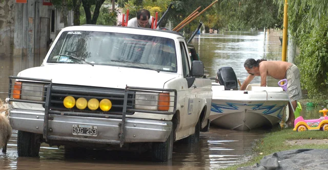 Lee más sobre el artículo Gualeguaychú: veinte personas evacuadas por una sudestada