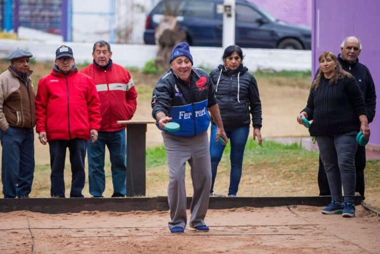 Lee más sobre el artículo ‘Grandes Amigos’ inicia su primer encuentro deportivo en Unión