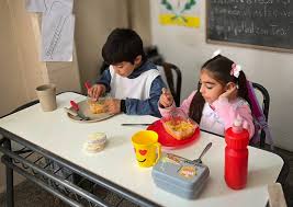 Lee más sobre el artículo San Luis: el 100% de los estudiantes desayunan en sus escuelas y la mitad también almuerza