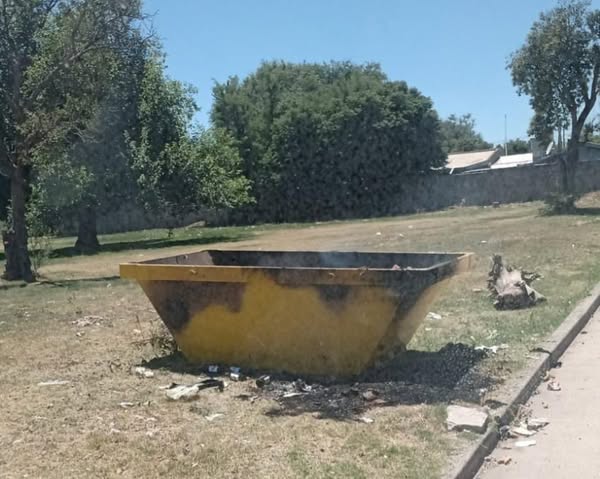 Lee más sobre el artículo Detectan vandalismo en contenedores de descacharrado: solicitan mayor colaboración ciudadana